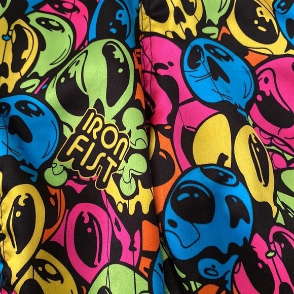 Y2K Iron Fist neon skull fighter trunks - Picture 4 of 7